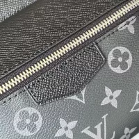 $115.00 USD Louis Vuitton AAA Man Messenger Bags #1349218