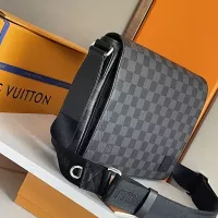 $132.00 USD Louis Vuitton AAA Man Messenger Bags #1349381