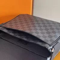 $132.00 USD Louis Vuitton AAA Man Messenger Bags #1349381