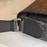 $132.00 USD Louis Vuitton AAA Man Messenger Bags #1349382