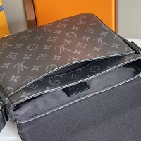 $132.00 USD Louis Vuitton AAA Man Messenger Bags #1349382