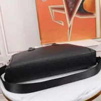 $158.00 USD Louis Vuitton AAA Man Handbags #1349500