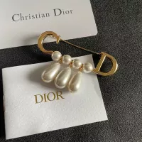 $32.00 USD Christian Dior Brooches For Women #1350969