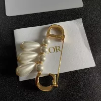 $32.00 USD Christian Dior Brooches For Women #1350969