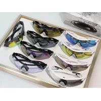 $72.00 USD Oakley AAA Quality Sunglasses #1352000