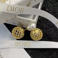 $32.00 USD Christian Dior Earrings For Women #1352110