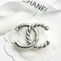 $29.00 USD Chanel Brooches For Women #1352284