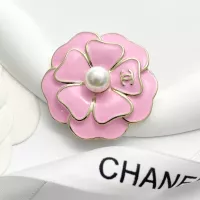$32.00 USD Chanel Brooches For Women #1352371