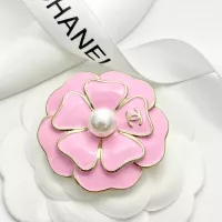 $32.00 USD Chanel Brooches For Women #1352371