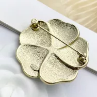 $32.00 USD Chanel Brooches For Women #1352372
