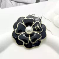 $32.00 USD Chanel Brooches For Women #1352372