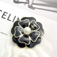 $32.00 USD Chanel Brooches For Women #1352372