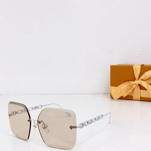 Louis Vuitton AAA Quality Sunglasses #1353226