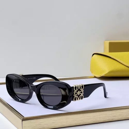LOEWE AAA Quality Sunglasses #1354092
