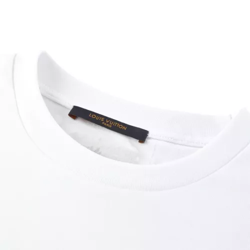 Replica Louis Vuitton LV T-Shirts Short Sleeved For Unisex #1354306 $52.00 USD for Wholesale