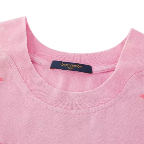 Replica Louis Vuitton LV T-Shirts Short Sleeved For Unisex #1354312 $60.00 USD for Wholesale