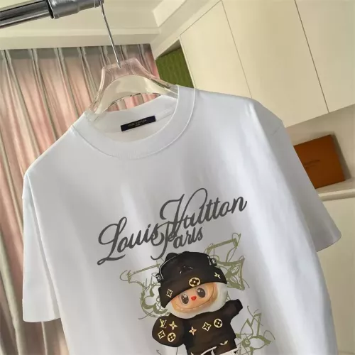 Replica Louis Vuitton LV T-Shirts Short Sleeved For Unisex #1354946 $42.00 USD for Wholesale