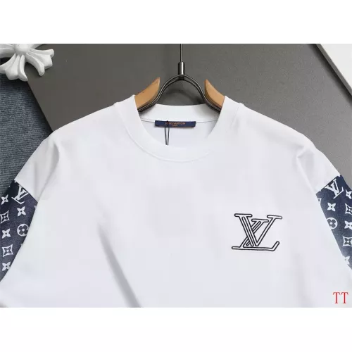 Replica Louis Vuitton LV T-Shirts Short Sleeved For Unisex #1355126 $39.00 USD for Wholesale
