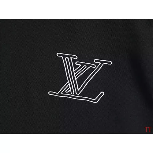 Replica Louis Vuitton LV T-Shirts Short Sleeved For Unisex #1355127 $39.00 USD for Wholesale