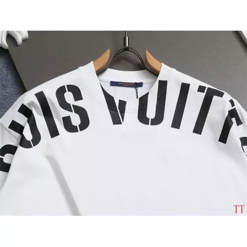 Replica Louis Vuitton LV T-Shirts Short Sleeved For Unisex #1355133 $39.00 USD for Wholesale