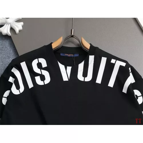 Replica Louis Vuitton LV T-Shirts Short Sleeved For Unisex #1355134 $39.00 USD for Wholesale
