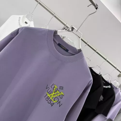 Replica Louis Vuitton LV T-Shirts Short Sleeved For Unisex #1355146 $42.00 USD for Wholesale