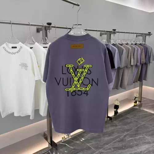 Replica Louis Vuitton LV T-Shirts Short Sleeved For Unisex #1355146 $42.00 USD for Wholesale
