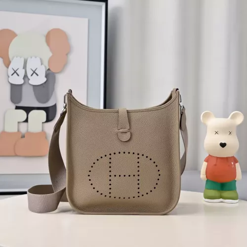 Hermes AAA Quality Messenger Bags For Women #1355576