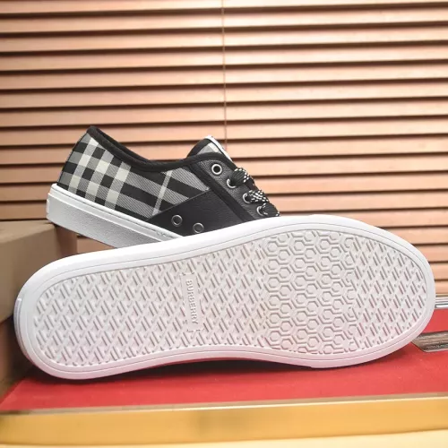Replica Burberry Casual Shoes For Men #1356014 $88.00 USD for Wholesale