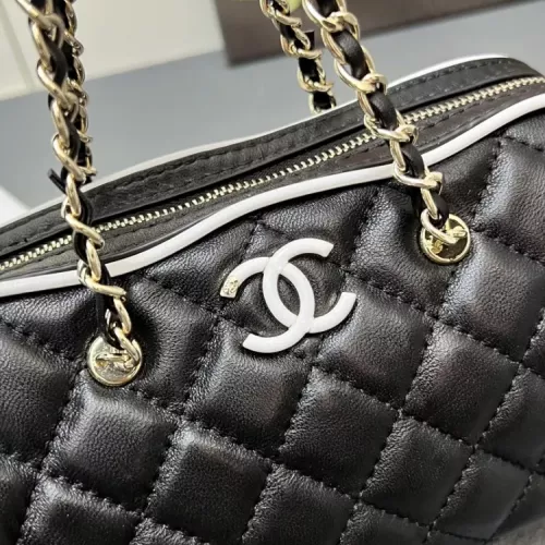 Replica Chanel AAA Quality Messenger Bags For Women #1356077 $88.00 USD for Wholesale