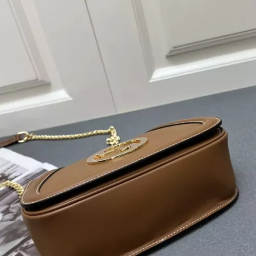 Replica Gucci AAA Quality Messenger Bags For Women #1356168 $92.00 USD for Wholesale