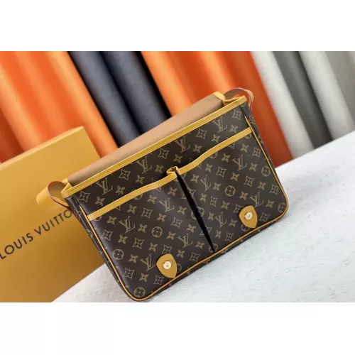 Replica Louis Vuitton AAA Quality Messenger Bags For Unisex #1357373 $76.00 USD for Wholesale