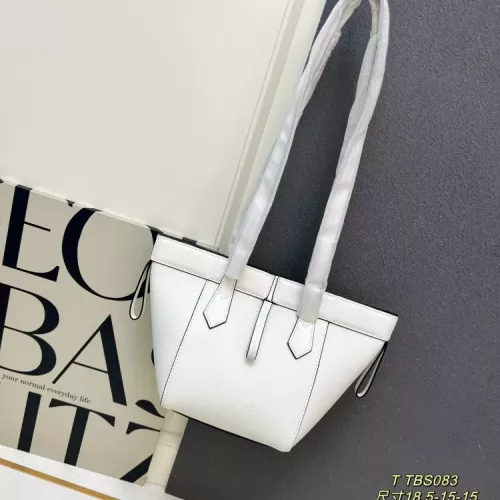 Replica Fendi AAA Quality Shoulder Bags For Women #1358780 $96.00 USD for Wholesale
