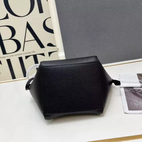 Replica Fendi AAA Quality Shoulder Bags For Women #1358781 $96.00 USD for Wholesale