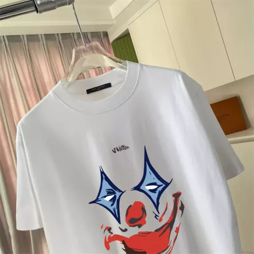 Replica Louis Vuitton LV T-Shirts Short Sleeved For Unisex #1358864 $42.00 USD for Wholesale