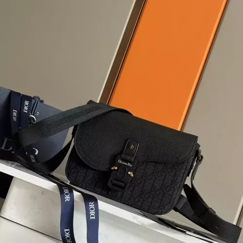 Christian Dior AAA Man Messenger Bags #1359180