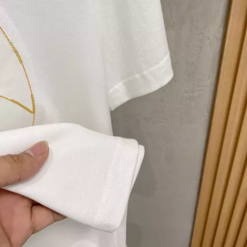 Replica Louis Vuitton LV T-Shirts Short Sleeved For Unisex #1359259 $64.00 USD for Wholesale