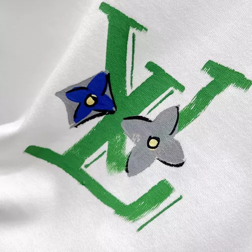 Replica Louis Vuitton LV T-Shirts Short Sleeved For Unisex #1359269 $64.00 USD for Wholesale