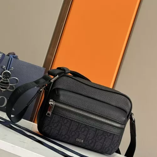 Christian Dior AAA Man Messenger Bags #1359315