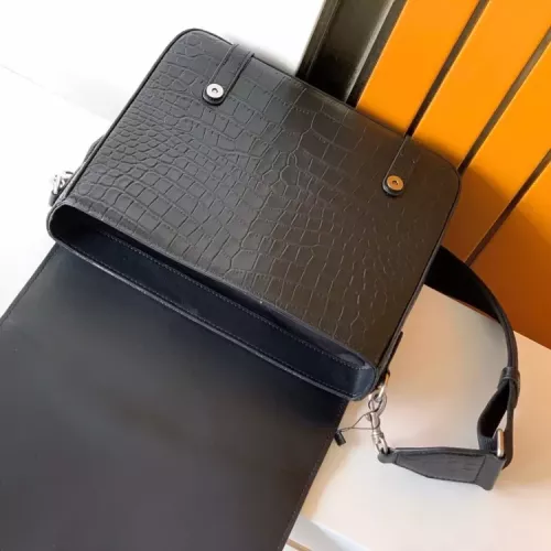 Replica Gucci AAA Man Messenger Bags #1359473 $140.00 USD for Wholesale