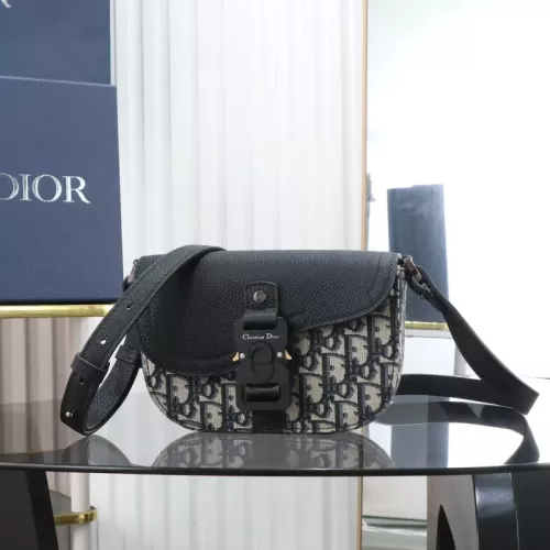 Christian Dior AAA Man Messenger Bags #1359770