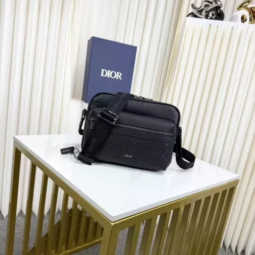 Christian Dior AAA Man Messenger Bags #1359778