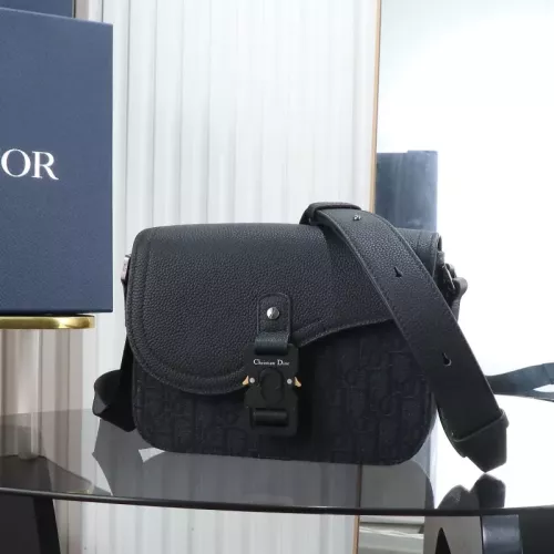 Christian Dior AAA Man Messenger Bags #1359780