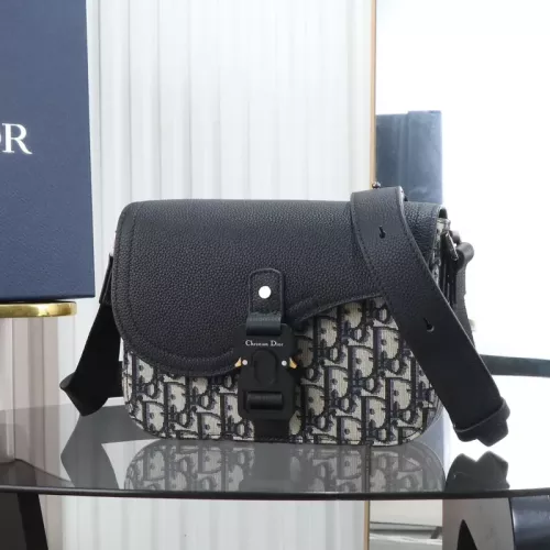 Christian Dior AAA Man Messenger Bags #1359781