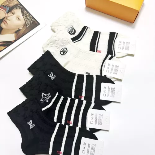 Replica Louis Vuitton LV Socks #1360058 $27.00 USD for Wholesale