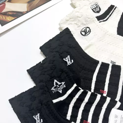 Replica Louis Vuitton LV Socks #1360058 $27.00 USD for Wholesale