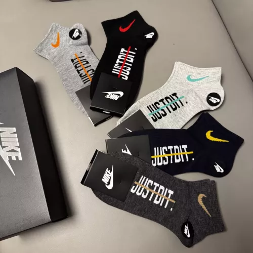 Replica Nike Socks #1360132 $25.00 USD for Wholesale