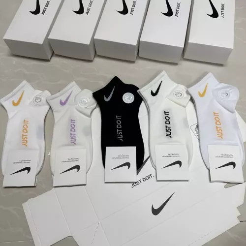 Replica Nike Socks For Women #1360320 $25.00 USD for Wholesale