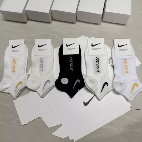 Replica Nike Socks For Women #1360320 $25.00 USD for Wholesale