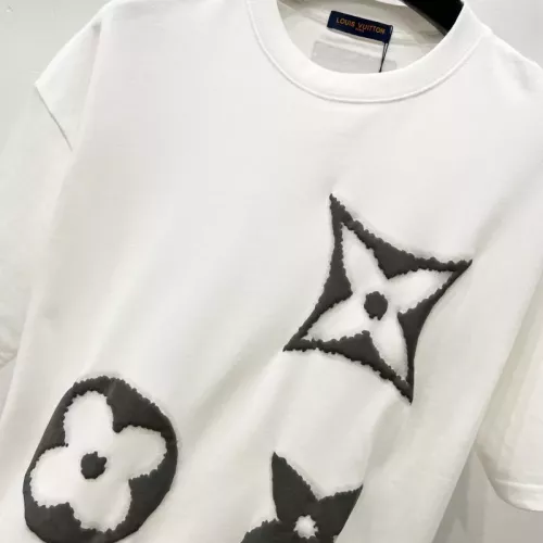 Replica Louis Vuitton LV T-Shirts Short Sleeved For Unisex #1361886 $39.00 USD for Wholesale